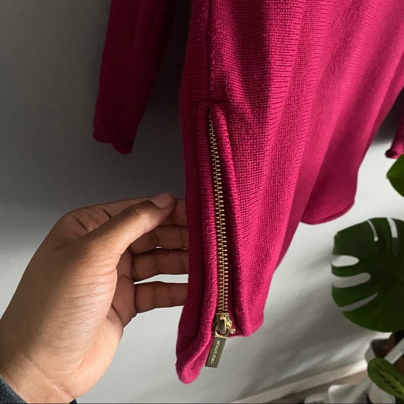 Micheal Kors Fuchsia Sweater - Picture 6 of 8